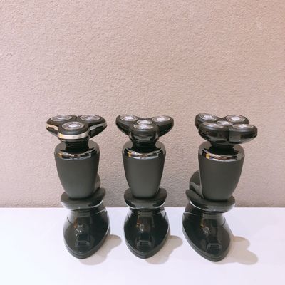 পুরুষদের জন্য পোর্টেবল বৈদ্যুতিক শেভার, স্টেইনলেস স্টিলের ব্লেড এবং মুখের ব্যবহারের জন্য প্লাস্টিকের হাতল সহ