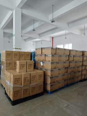 ৬-ইন-১ মাল্টিফাংশনাল ইলেকট্রিক শেভার এবং নাকের লোম ট্রিমার ১ বছরের ওয়ারেন্টি এবং রিচার্জেবল ইউএসবি পাওয়ার সহ