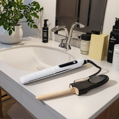 পেশাদার হেয়ার স্ট্রেইটনার এবং ফ্ল্যাট আয়রন সহ 10 তাপমাত্রা স্তর 130-230°C পরিসীমা এবং মসৃণ ফ্রিজ-মুক্ত চুলের জন্য টেফলন প্লেট